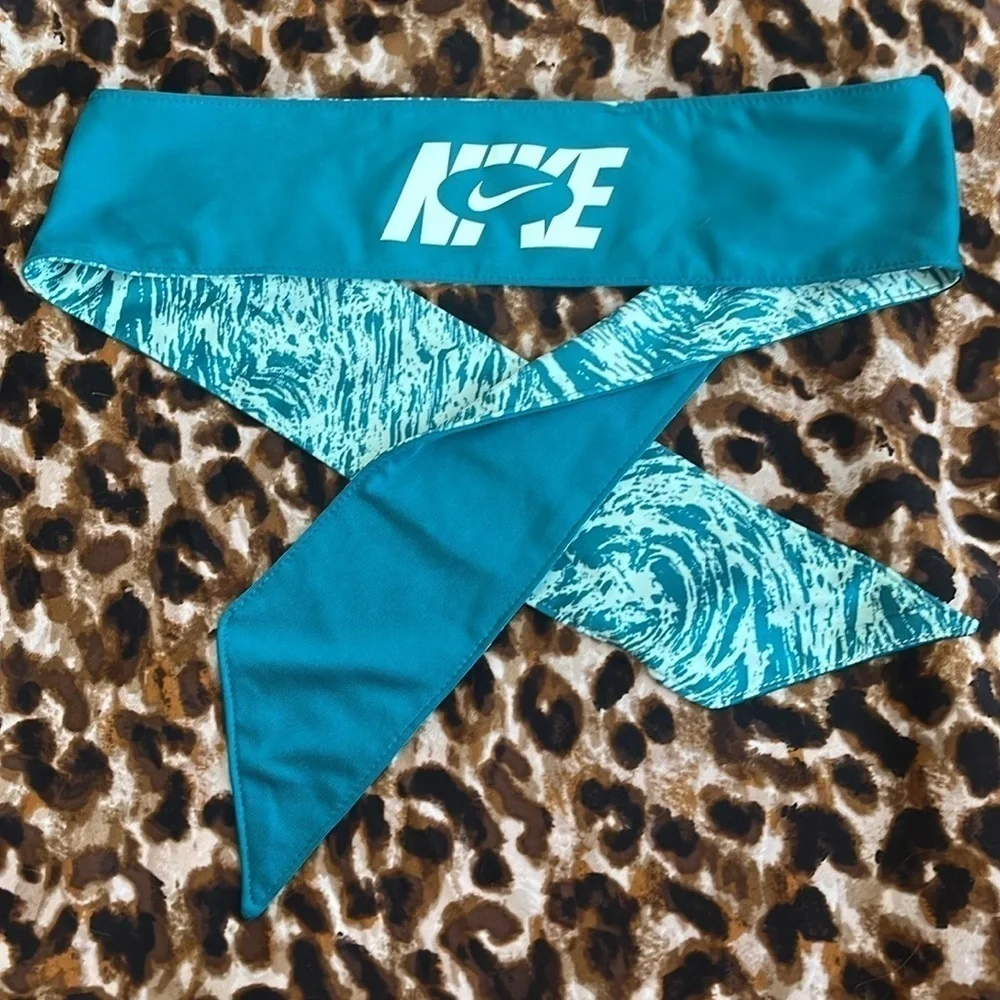 Brand New Nike Set of 3 Gym Workout Headbands Wraps Black Velvet Blue Hairbands